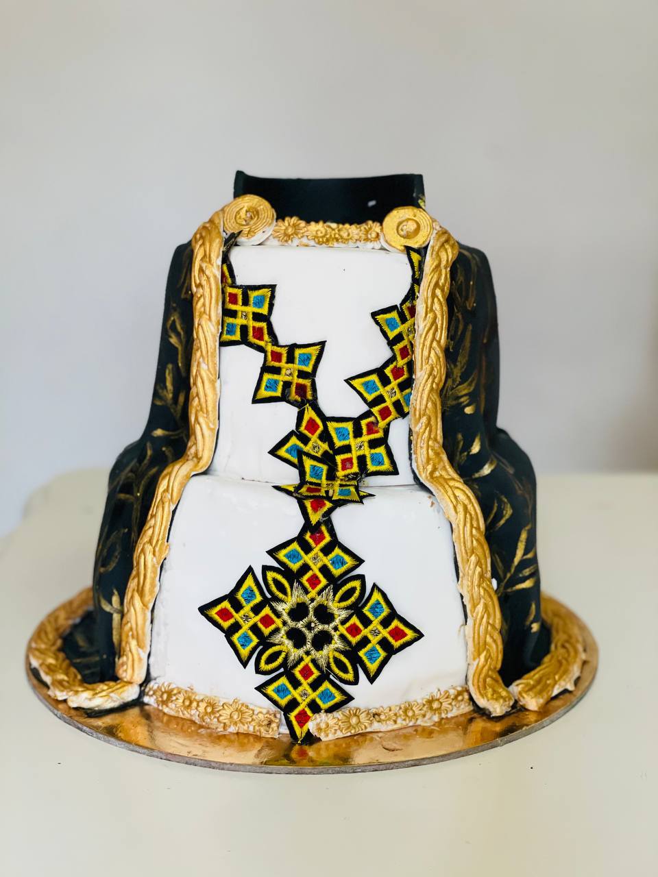 Elegant Wedding Cake